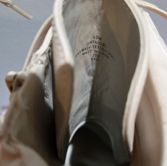 Guess Women's Talore Faux Leather Heeled Ivory Boot, Size 10M - Picture 9 of 11